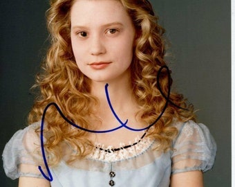 Amazon.co.jp: ミアワシコウスカ直筆サイン入り2Lサイズ写真.Mia