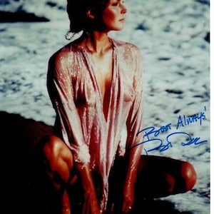 Bo Derek signierte 8x10 Foto