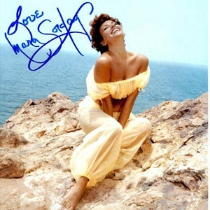 Mara Corday ondertekende gesigneerde 8x10 foto