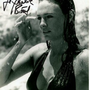 Jacqueline Bisset signed autographed 8x10 the deep gail berke photo