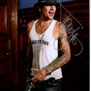 Tommy Lee signed autographed 8x10 photo motley crue