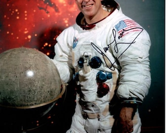 アポロ13号 宇宙飛行士、関係者 直筆サイン ジェームズ・ジム・ラヴェルのサイン入り 8x10 NASA 宇宙飛行士アポロ