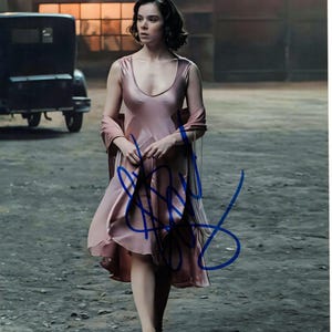 mary sinners pink dress Hailee Steinfeld as Mary Louise in 'SINNERS'