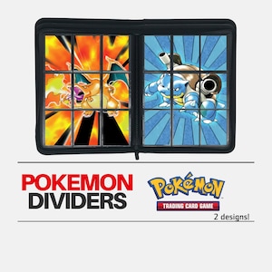 Puede incluir: Carpeta negra con dos separadores de cartas Pokémon diferentes. Un lado presenta a Charizard con un fondo de fuego y el otro lado presenta a Blastoise con un fondo azul. El texto "POKEMON DIVIDERS" está en rojo y el texto "Pokemon TRADING CARD GAME" está en negro.