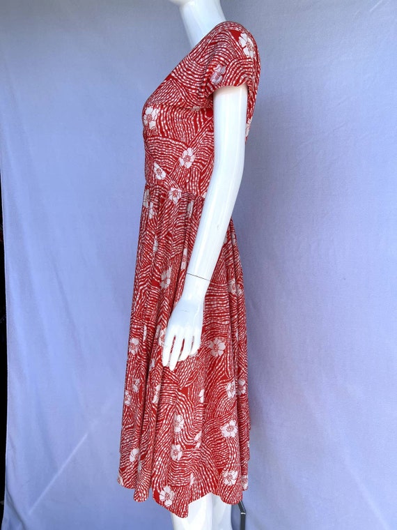 60s/70s Floral Waves Red A-line Dress - image 6