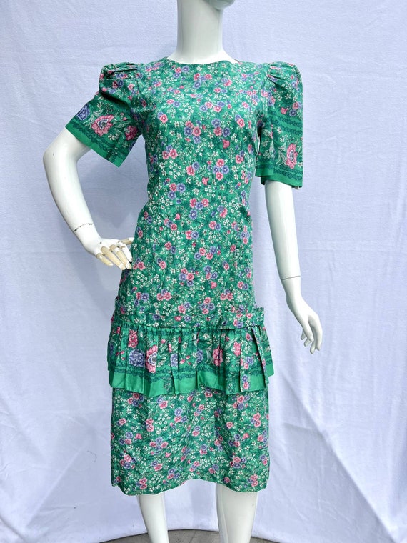 80’s Green Ditsy Floral Drop Waist Dress