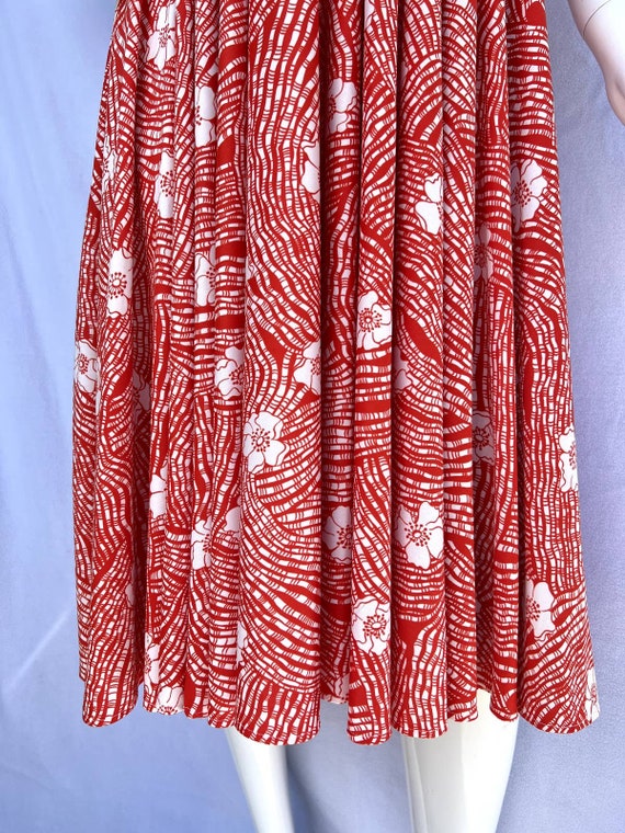 60s/70s Floral Waves Red A-line Dress - image 7