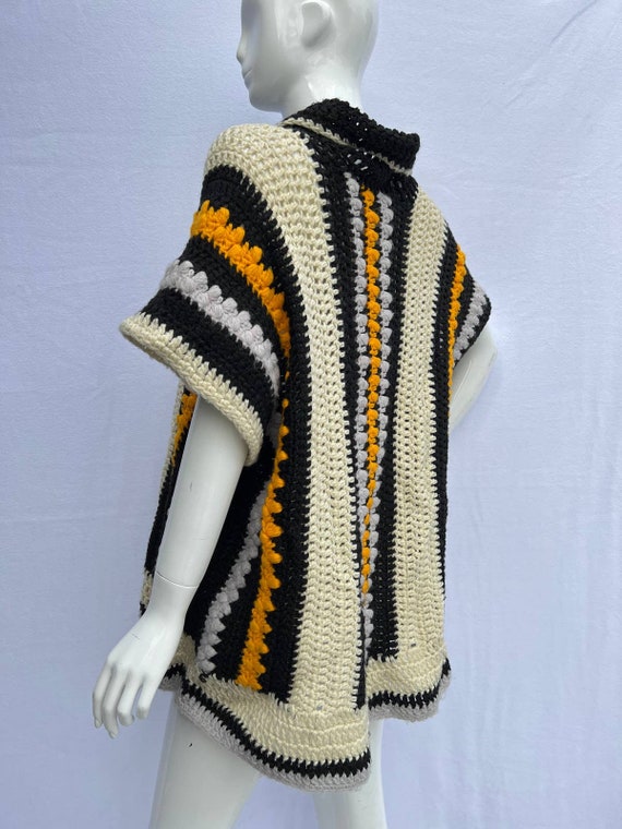 VTG Monochrome and Yellow Knit Sweater Vest - image 4