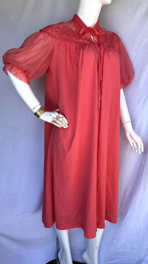 60s Puff Sleeve Salmon Pink Robe - image 7