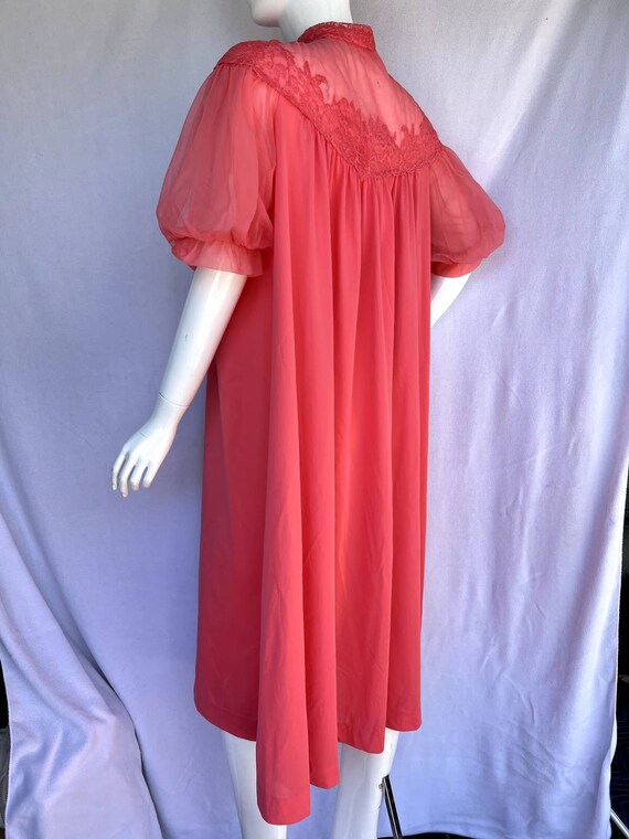 60s Puff Sleeve Salmon Pink Robe - image 5