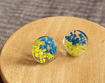 Ukraine flag earrings, resin flower studs. All proceeds donated to support Ukraine. Stand with Ukraine!