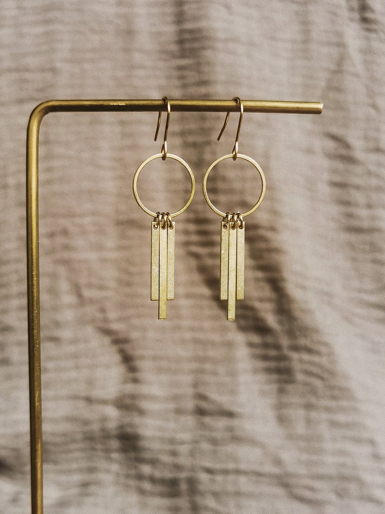 Minimal brass earrings, statement jewellery, long dangle earrings zdjęcie 1