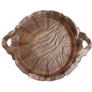 Bandeja de cristal vintage Jeanette Pink Depression con asa y diseño de flor de cerezo