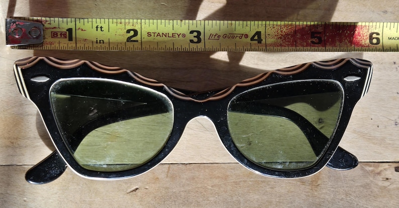 RayBan Vintage 1950s Zanzibar High Quality Carved Black/Cream Cat Eye Sunglasses Green Glass Lens Collector Rockabilly Retro Birthday Xmas image 9