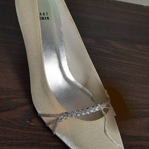 Stuart Weitzman Silver Shimmer Heels Women&#39;s Size 9 Vintage Spring Wedding Formal SALE Was 98 Now 90