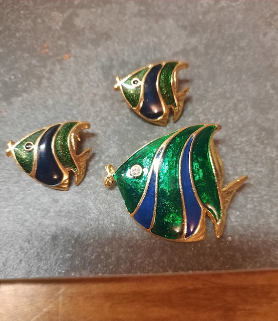 Enameled Angel Fish Pins Set of 3 Blue Green Vint… - image 1