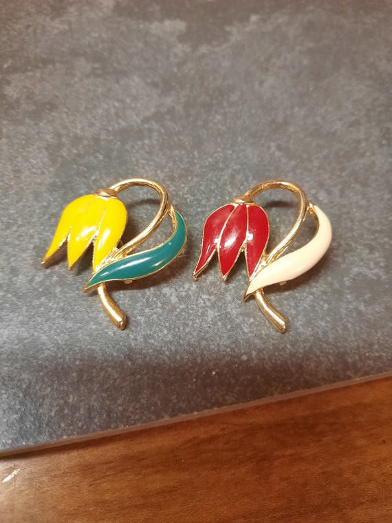 Enameled Tulip Scatter Pins Yellow Red Vintagr