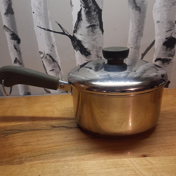 Revere Ware Copper Bottom 1.5 Qt Saucepan with Lid