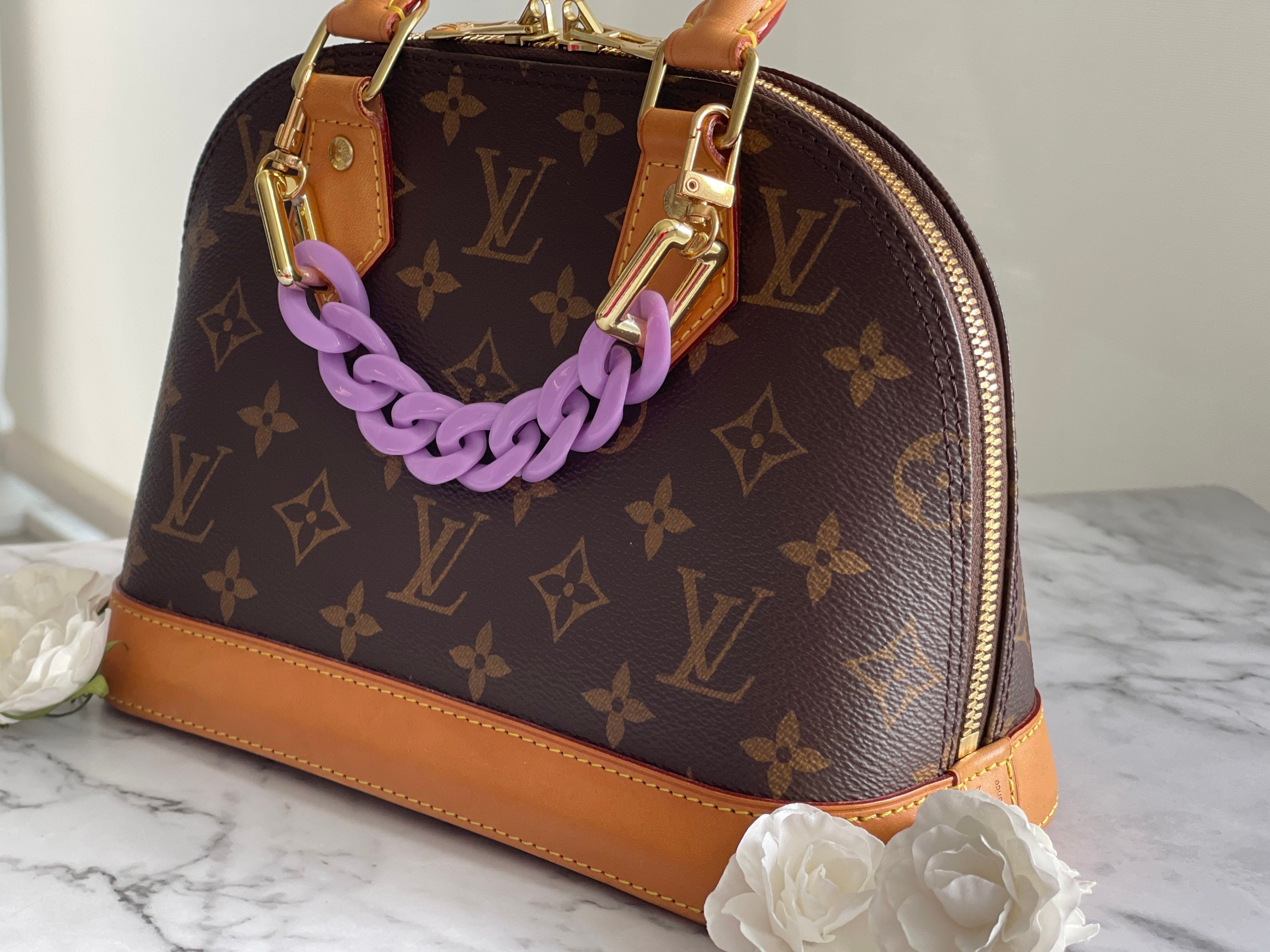 Zoë Violet Acrylic Chain Bag Charm.high Fashion Acrylic 