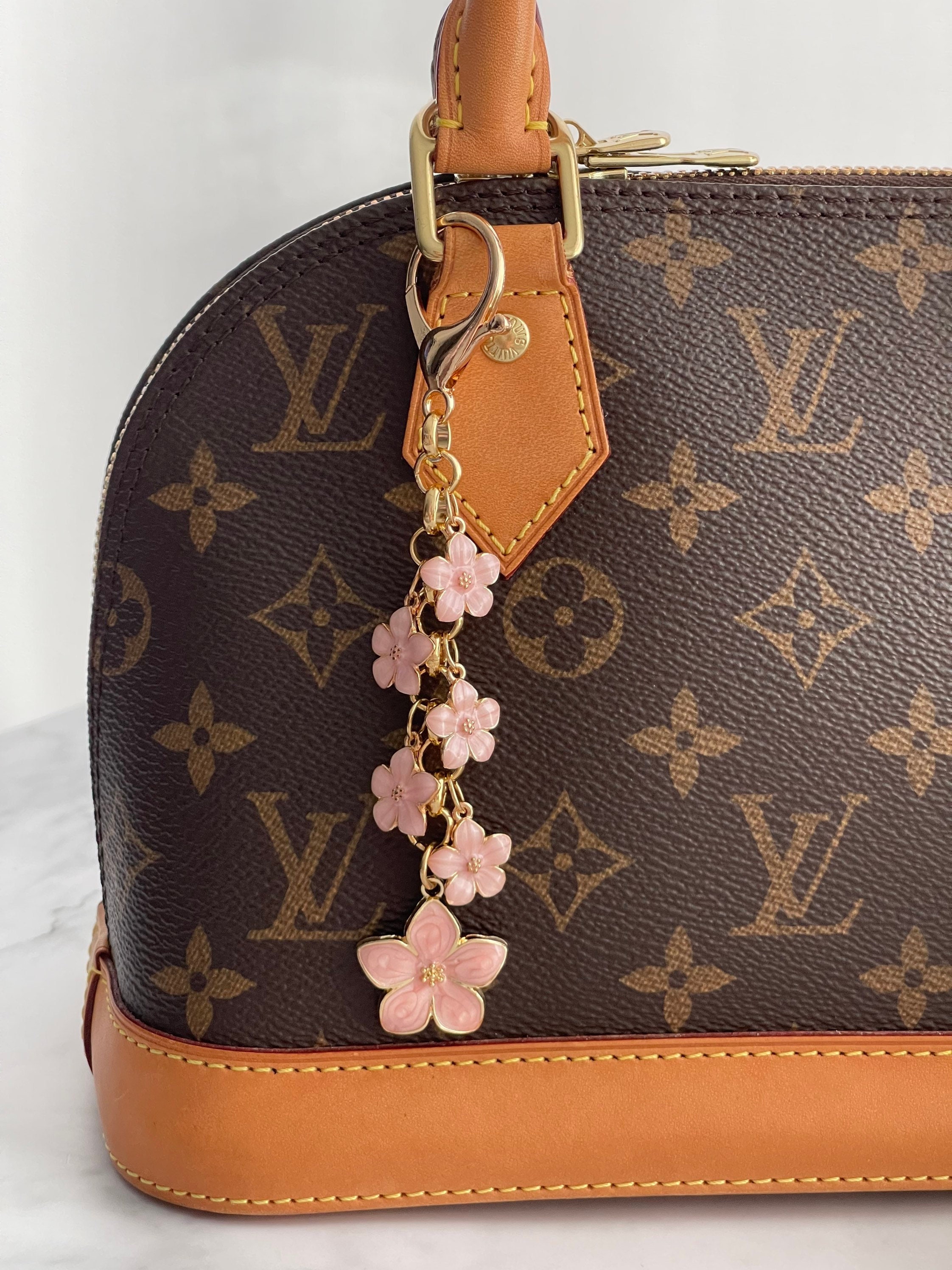 Louis Vuitton Cherry Blossom Pochette – THE M VNTG