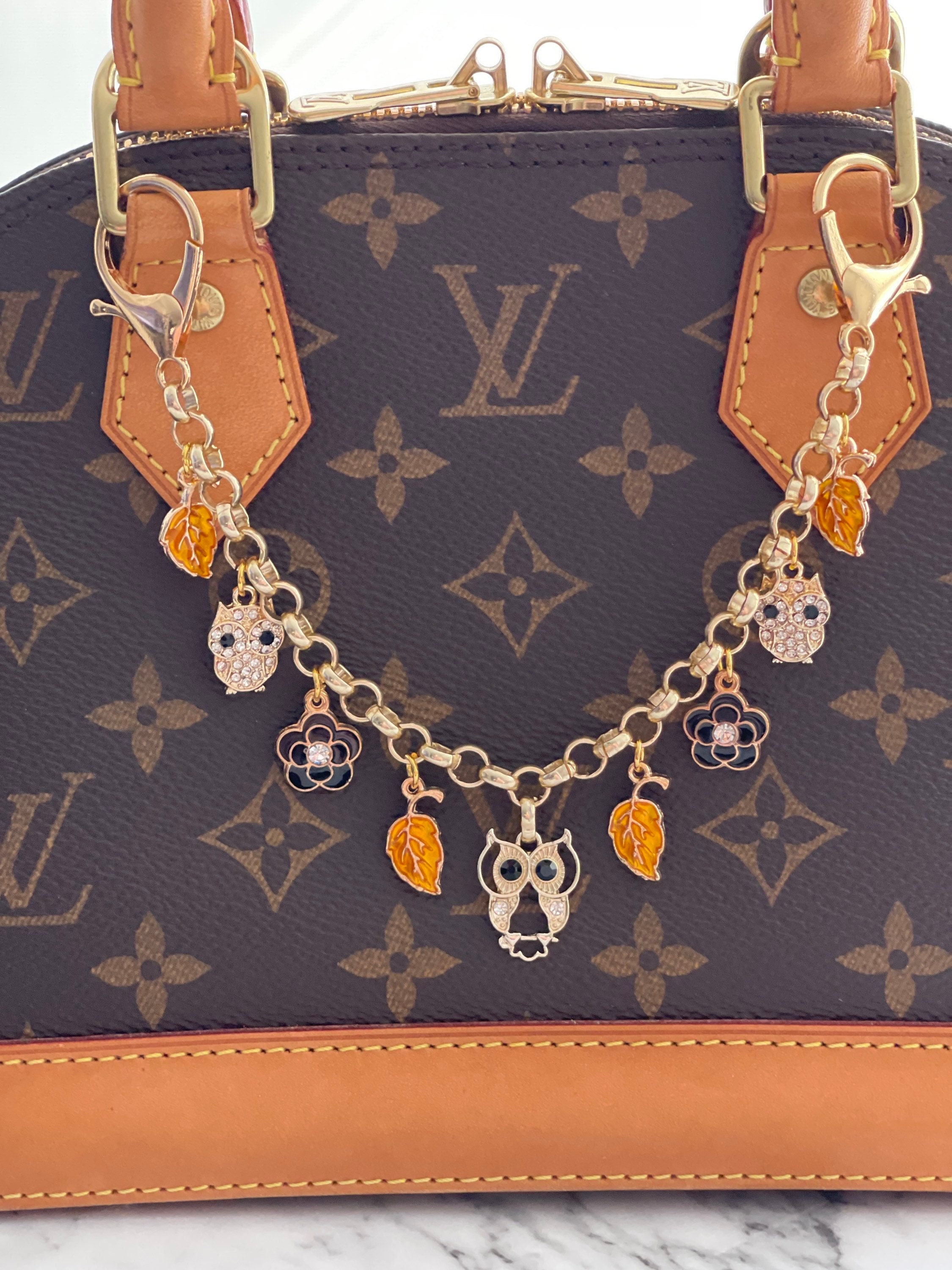 Louis Vuitton LV Owl bag charm key holder Grey Leather ref.210282