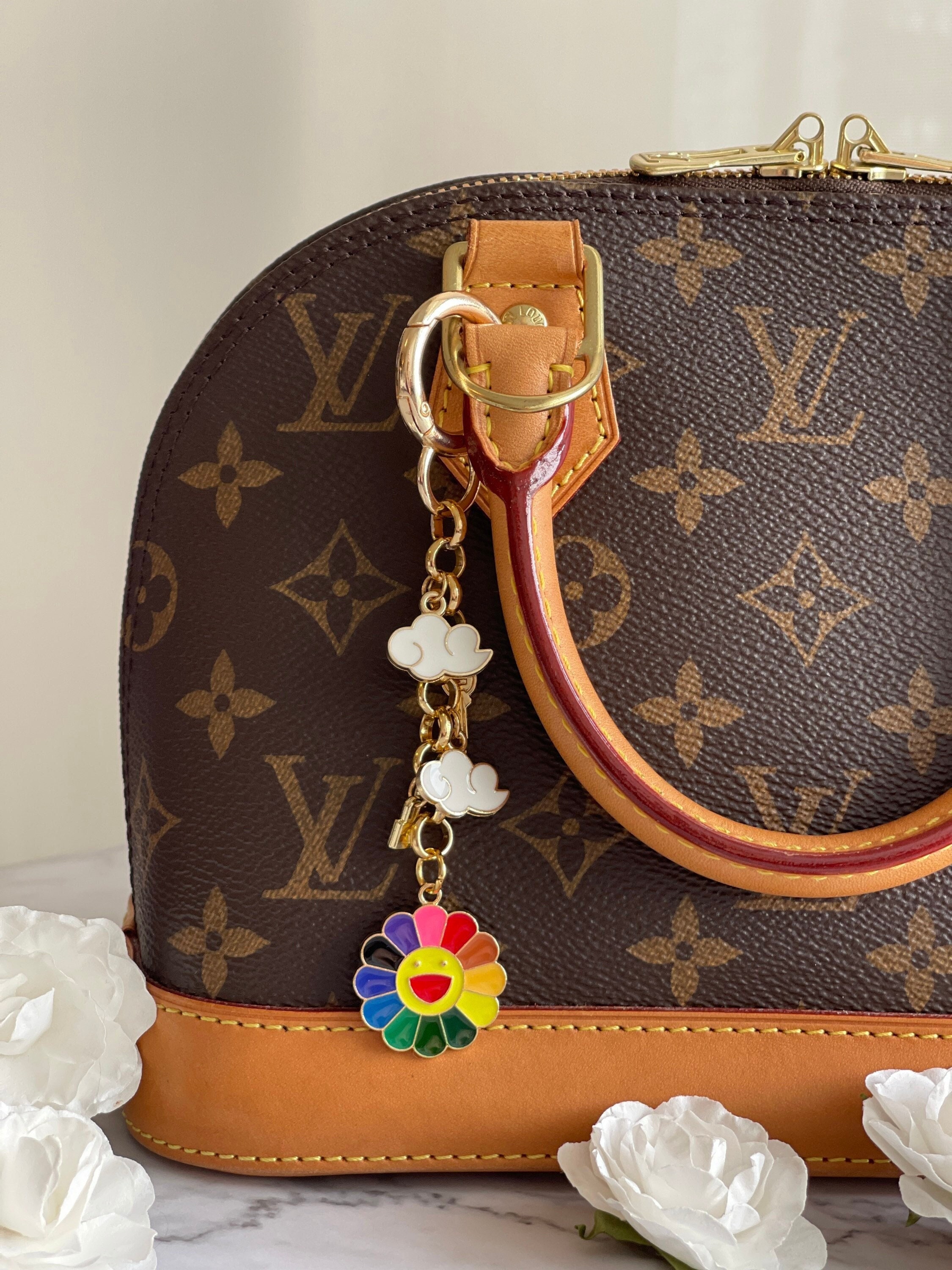 Shop Women's Linen Shoulder Bag Louis Vuitton - Rainbow