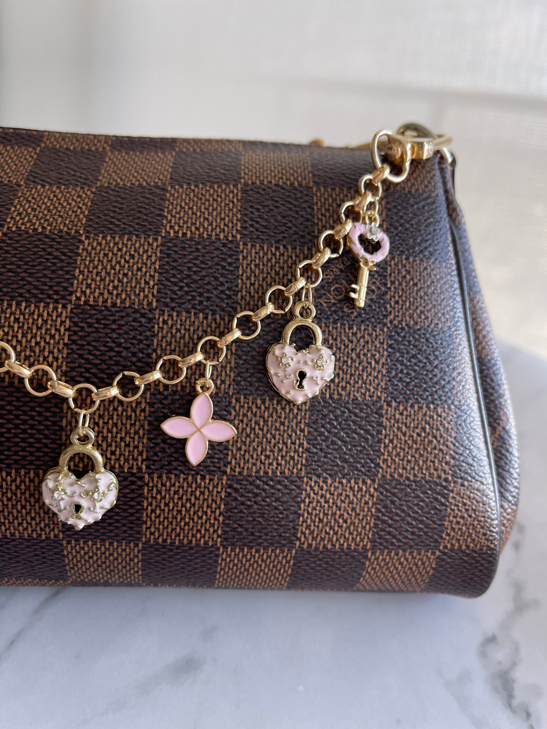 charm chain bag