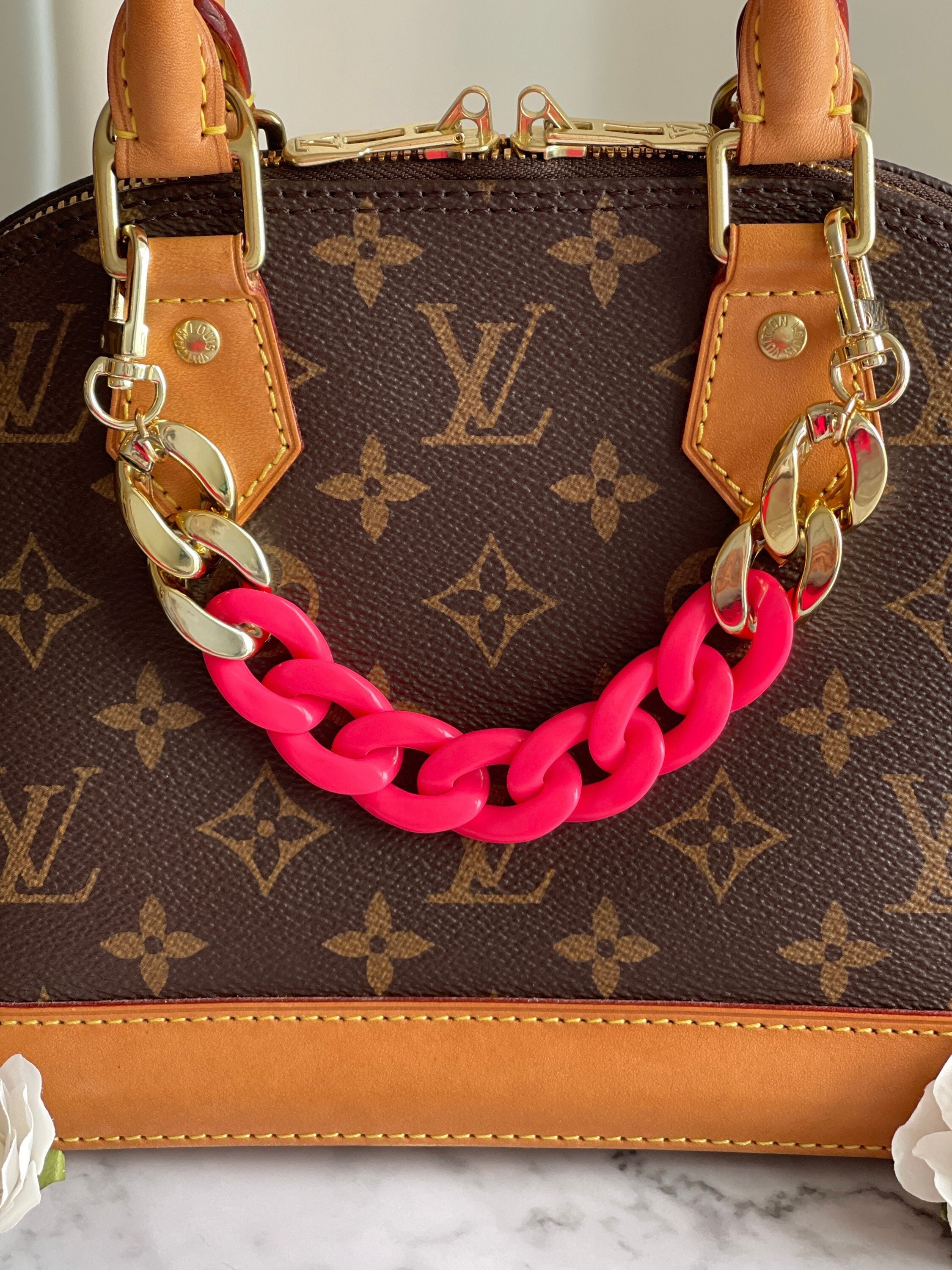 LOUIS VUITTON Vintage Pochette Accessoires, Monogram