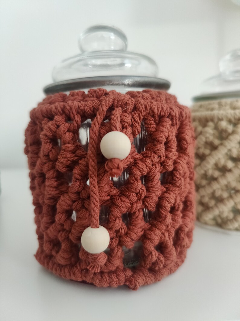 Macrame box with glass lid terrakotta