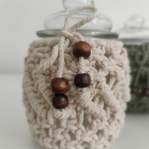 Macrame box with glass lid natur
