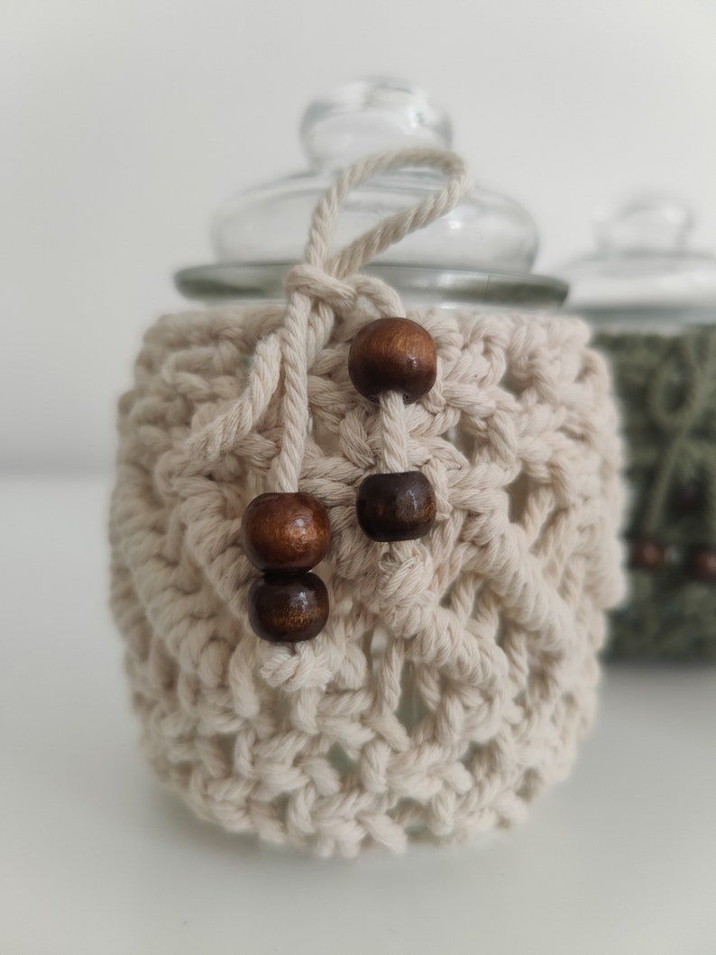 Macrame box with glass lid natur