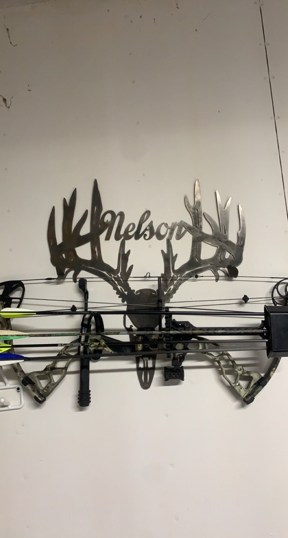 Deer Skull Bow Rack – WeldingImprovement