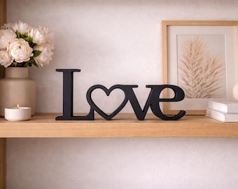 Dekoschriftzug „LOVE“