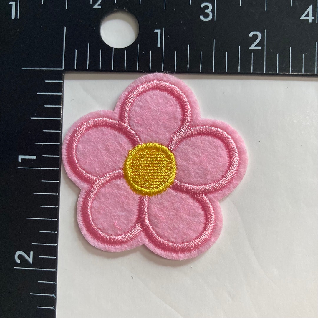 Daisy Pink Petal Patch Flower Iron On/sew on Embroidered Etsy