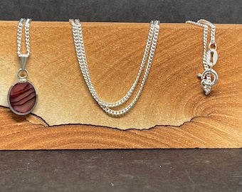 Silver Mother of Pearl Style Necklace