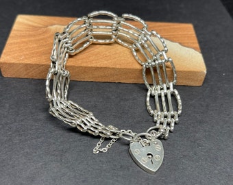 Silver gate Bracelet with Heart padlock