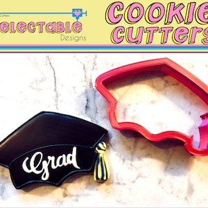 Graduation Cap Name Plaque Cookie Cutter
