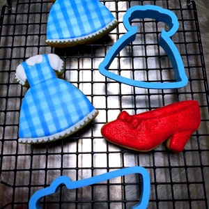 Ruby Cookie Cutter Wizard of Oz Dorothy's Dress and Ruby Slipper Cookie Cutter Set - Etsy