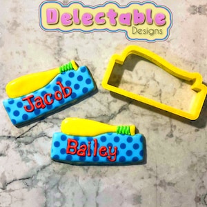 Baseball Bat with Nameplate Cookie Cutter