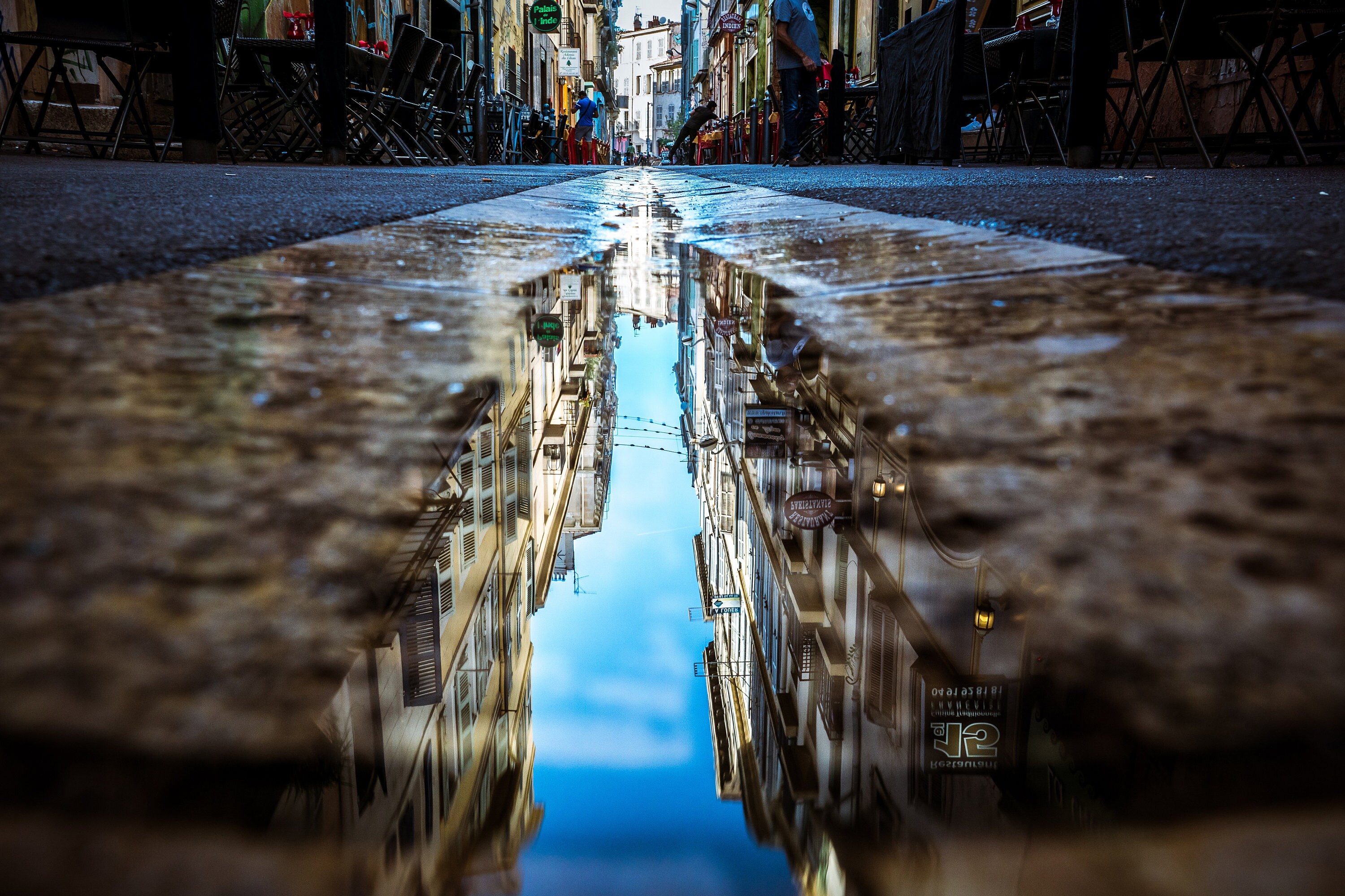 Finir Dans Le Caniveau... Rue Des Trois Rois, Cours Julien, Marseille, 2017