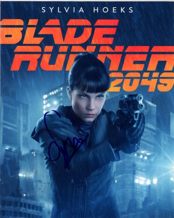 シルヴィア・フークスのサイン入り 8x10 ブレードランナー 2049 ラブ