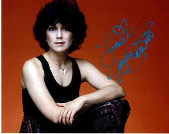 Joyce DeWitt podpisała autograf zdjęcia Janet Wood z filmu Three's Company o wymiarach 8x10