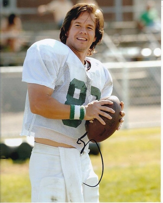 Mark wahlberg signed autographed 8x10 invincible vince papale photograph