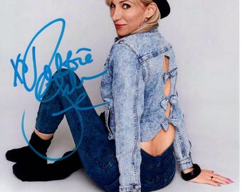 Debbie Gibson signed autographed 8x10 photograph