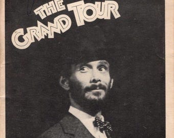 Joel Grey podpisał się na afiszu The Grand Tour