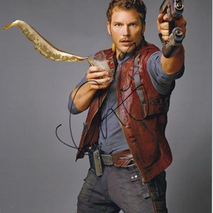 Chris Pratt signed 8x10 guardians of the galaxy peter quill star-lord photograph