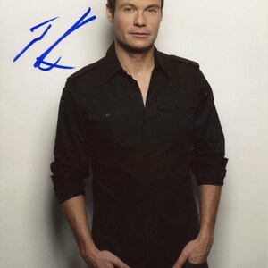 Ryan seacrest signed autographed 8x10 photograph ( american idol )