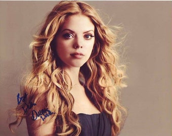 Dreama walker signed autographed 8x10 photograph