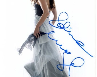 Idina Menzel signed autographed 8x10 photograph RARE Full Signature