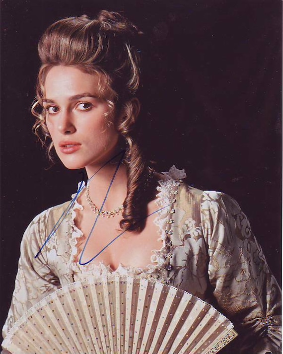 キーラ・ナイトレイのサイン入り8x10パイレーツ・オブ・カリビアン